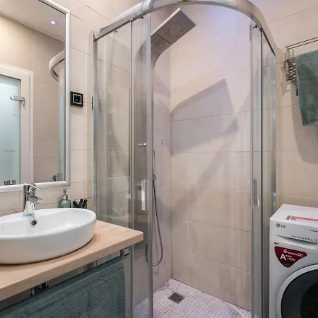 Bpr The Cribs Of - Studio33 Apartment *